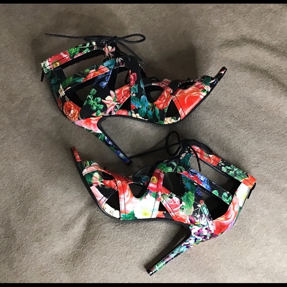 (#32) Madden Girl Dita Floral High Heel Sandals - Picture 4 of 8